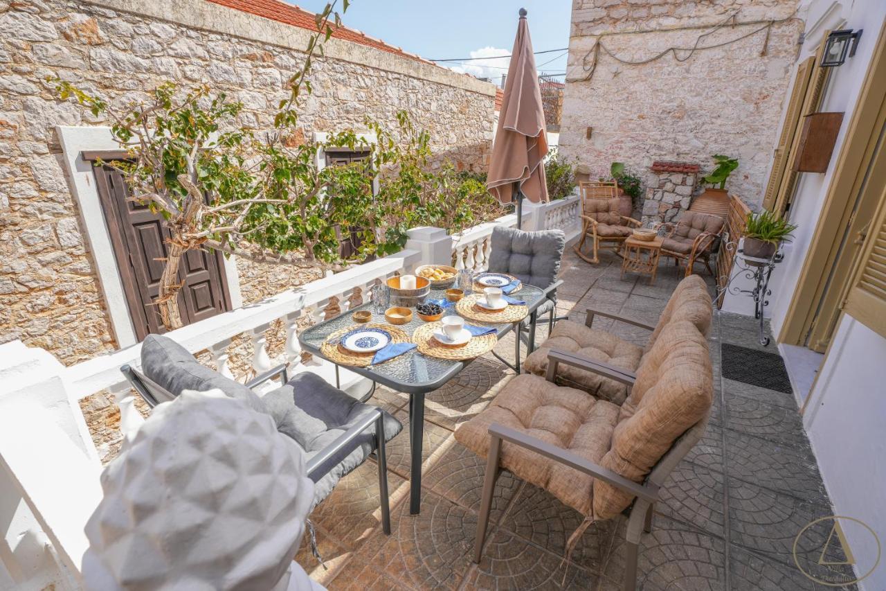 Mansion House Villa Chalki Town Exterior photo